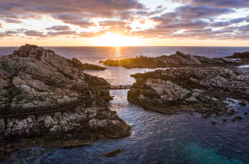 cape-to-cape-track-western-australia-margaret-river-willyabrup-cliffs-track-staircase-sunset-hike