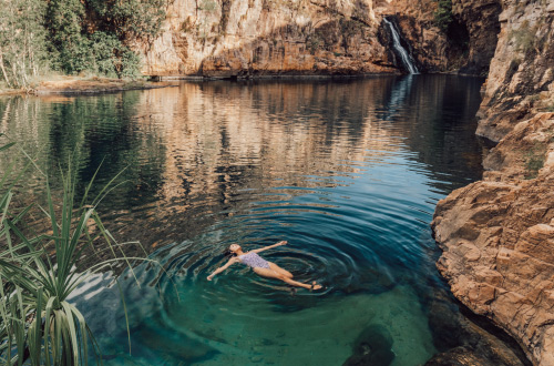 relaxing-at-maguk-gorge