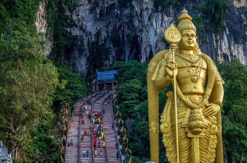 batu-caves-kuala-lumpur-malaysia-landmark