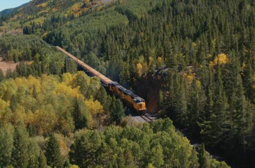 /moffat-tunnel-rocky-mountaineer-rail-rockies-to-red-rocks